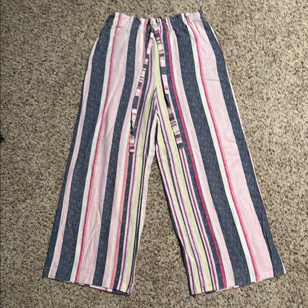 Size large pink striped pilazzo pants with pockets
